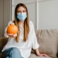 Jakie witaminy zażywać po covidzie, by wspierać organizm?