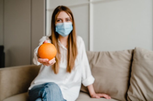 Jakie witaminy zażywać po covidzie, by wspierać organizm?