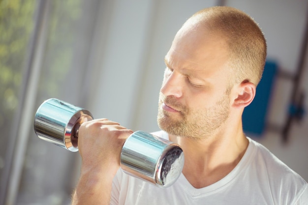 Jak wspomóc regenerację mięśni po intensywnym treningu?