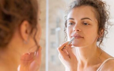 Peeling do ust jak używać żeby cieszyć się miękkimi wargami?
