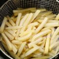W jakiej temperaturze piec frytki w piekarniku aby były chrupiące?